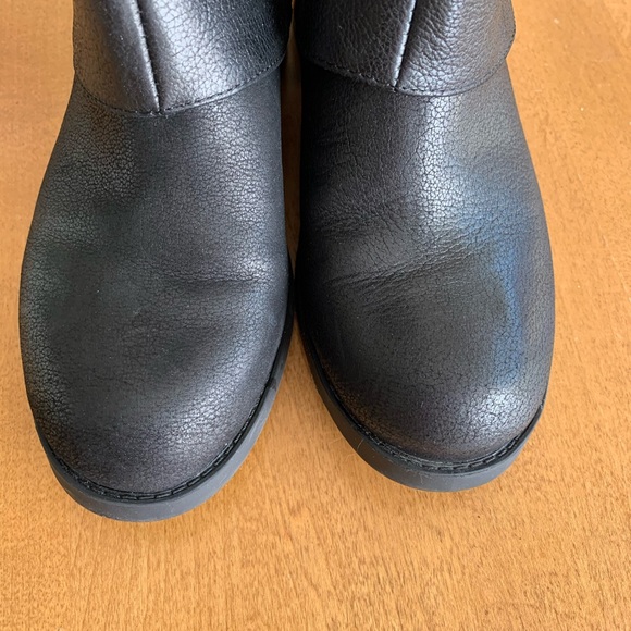 MISMATCH!! Vince Camuto Black Leather π€ Zipper Gold Hardware π Winivie Boots! - Picture 8 of 16